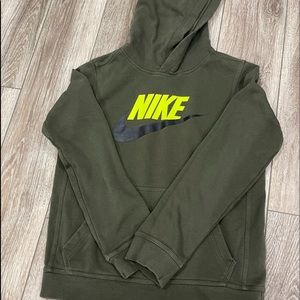 Boys Nike hoodie in like new condition